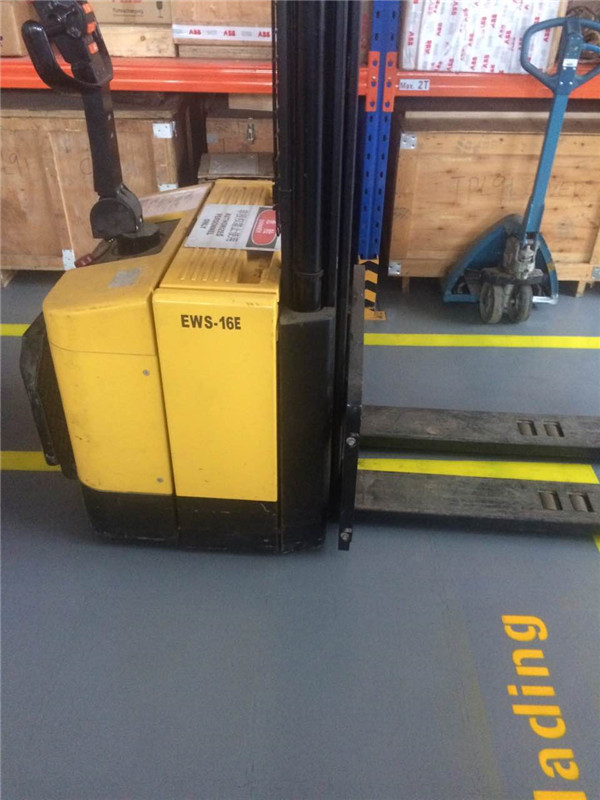 工业PVC地板可过8吨叉车机械加工车间地面选择